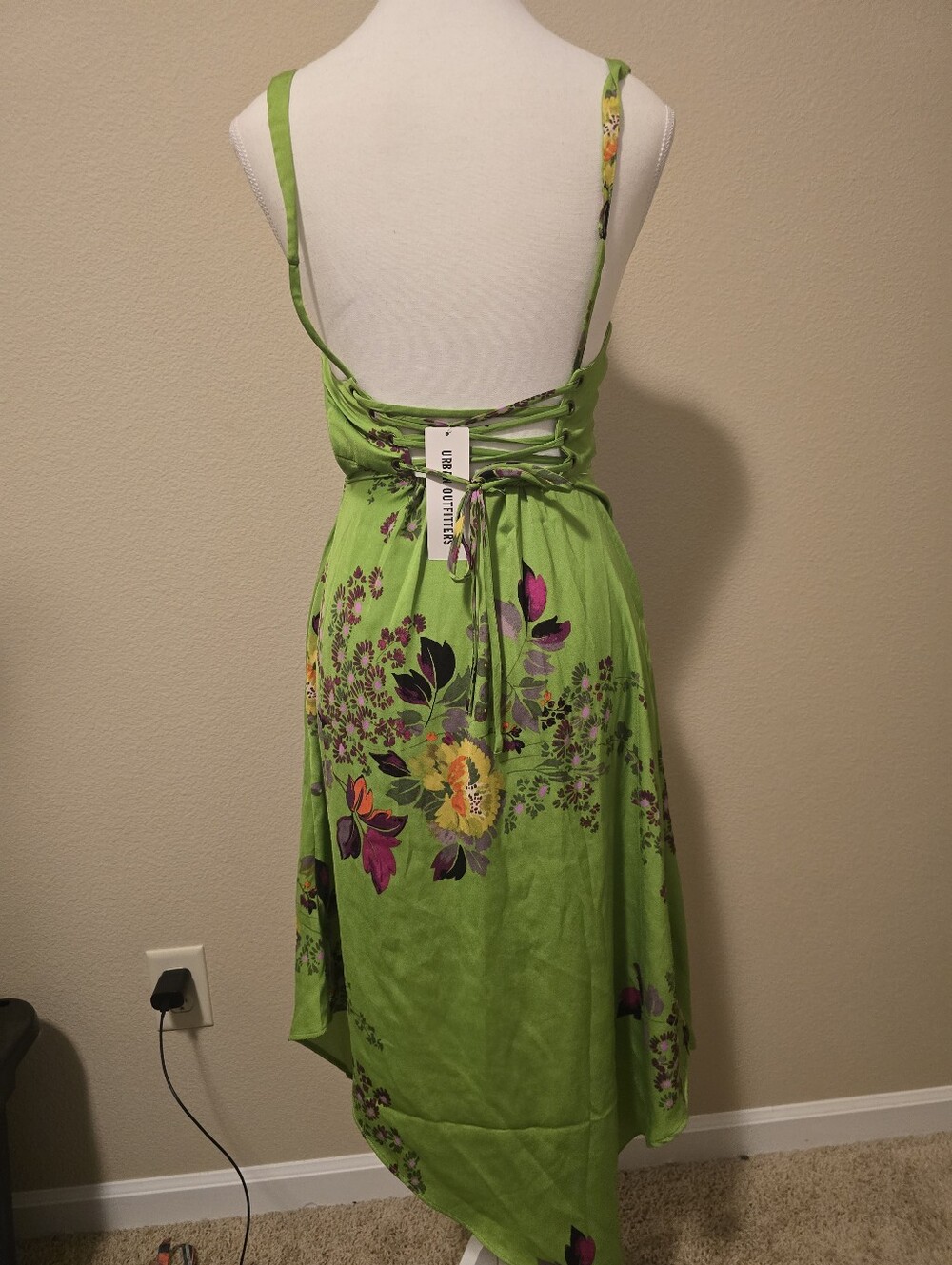 NWT Urban Outfitters Green Floral Dress XS - Picture 4 of 5